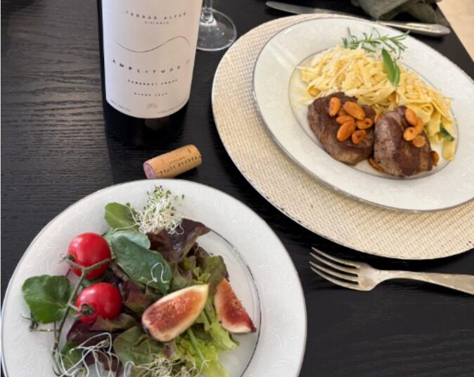 Receita para o Dia das Mães: Filé Mignon com Crosta de Amêndoas e Fettuccine de Sálvia